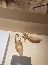 Load image into Gallery viewer, DIOR HIGH HEELS 4
