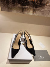 Load image into Gallery viewer, DIOR HIGH HEELS 7
