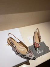 Load image into Gallery viewer, DIOR FLATS 4
