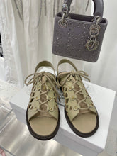 Load image into Gallery viewer, DIOR SLIPPERS 18
