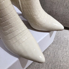 Load image into Gallery viewer, DIOR BOOTS 10
