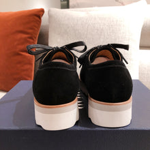Load image into Gallery viewer, DIOR FLATS 18
