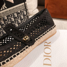 Load image into Gallery viewer, DIOR FLATS 19
