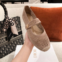 Load image into Gallery viewer, DIOR FLATS 20
