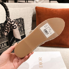 Load image into Gallery viewer, DIOR FLATS 21
