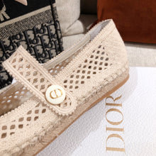 Load image into Gallery viewer, DIOR FLATS 21
