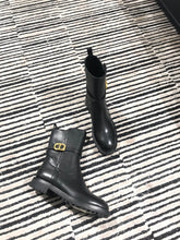 Load image into Gallery viewer, DIOR BOOTS 15
