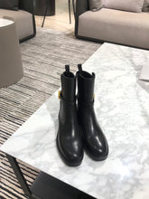 Load image into Gallery viewer, DIOR BOOTS 15
