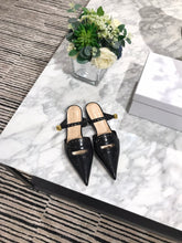 Load image into Gallery viewer, DIOR FLATS 24
