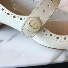 Load image into Gallery viewer, DIOR FLATS 28
