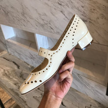 Load image into Gallery viewer, DIOR FLATS 28
