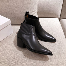 Load image into Gallery viewer, DIOR BOOTS 21
