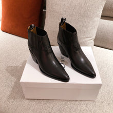 Load image into Gallery viewer, DIOR BOOTS 21
