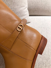 Load image into Gallery viewer, DIOR BOOTS 27
