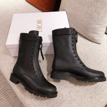 Load image into Gallery viewer, DIOR BOOTS 29
