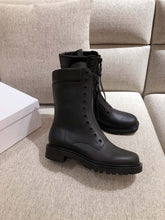Load image into Gallery viewer, DIOR BOOTS 29
