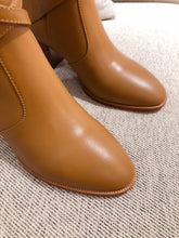 Load image into Gallery viewer, DIOR BOOTS 31
