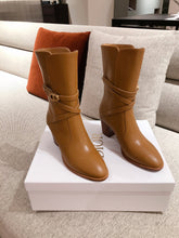 Load image into Gallery viewer, DIOR BOOTS 31
