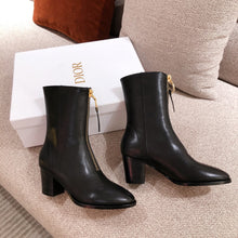 Load image into Gallery viewer, DIOR BOOTS 33
