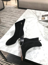 Load image into Gallery viewer, DIOR BOOTS 35

