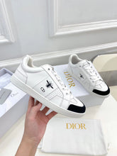 Load image into Gallery viewer, DIOR STAR SNEAKER
