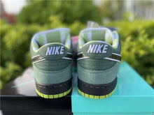 Load image into Gallery viewer, Nike Dunk SB Concepts Green Lobster
