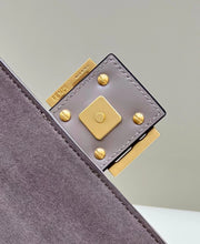Load image into Gallery viewer, Baguette bag in dove gray
