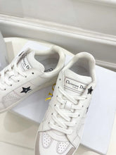 Load image into Gallery viewer, DIOR STAR SNEAKER
