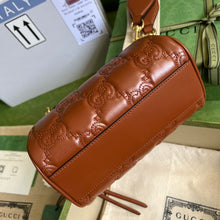 Load image into Gallery viewer, GG Matelassé leather mini bag

