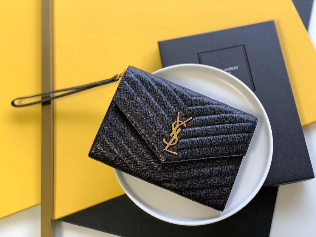 CASSANDRE SAINT LAURENT MATELASS FLAP POUCH IN QUILTED GRAIN DE POUDRE EMBOSSED LEATHER
