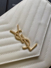 Load image into Gallery viewer, CASSANDRE SAINT LAURENT MATELASS FLAP POUCH IN QUILTED GRAIN DE POUDRE EMBOSSED LEATHER
