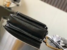 Load image into Gallery viewer, NIKI MEDIUM CHAIN BAG IN SUEDE
