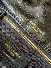 Load image into Gallery viewer, NIKI MEDIUM CHAIN BAG IN SUEDE
